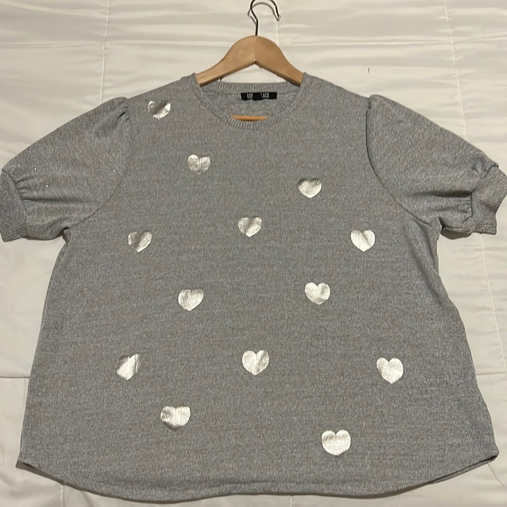 Women’s shirt by Love + Lace 1x